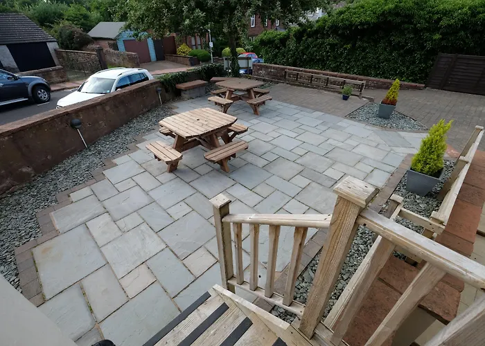 Wayfarers Independent * بنريث