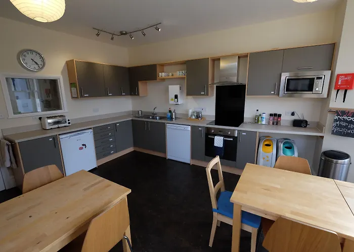 Wayfarers Independent بيت شباب