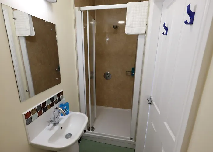 Wayfarers Independent بيت شباب *